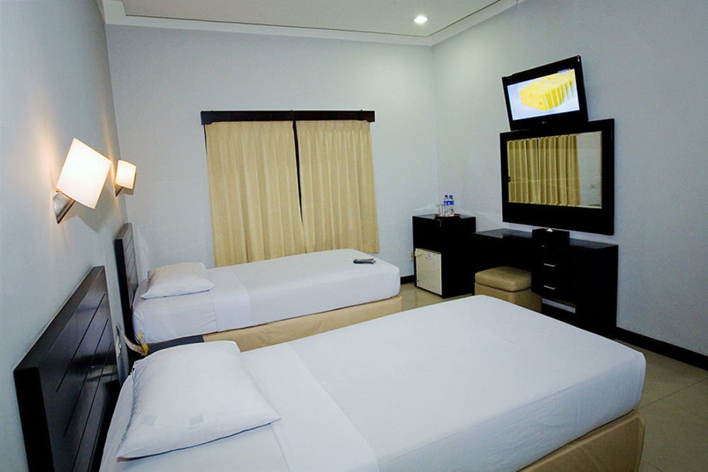 Hotel Celebes Макасар Екстер'єр фото