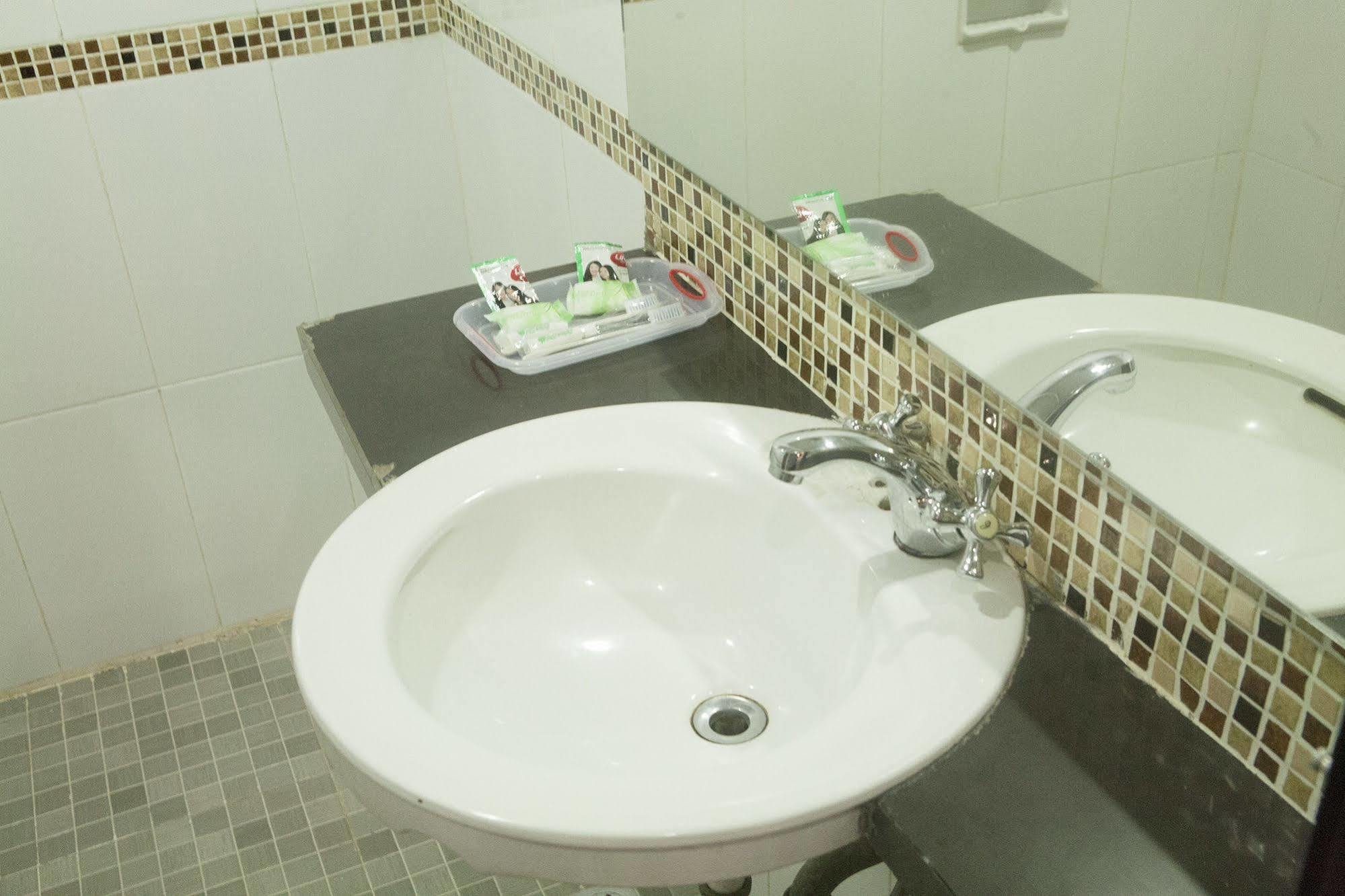 Hotel Celebes Макасар Екстер'єр фото
